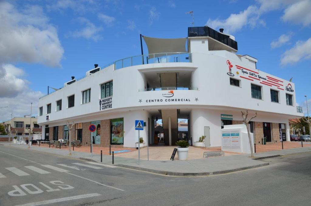 Beautiful Two Bedroom Apartment Next To The Beachfront Torre de la Horadada Exterior photo